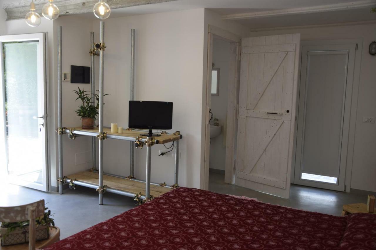 Bed and Breakfast Capannone111 Кастильоне-ди-Равенна Экстерьер фото